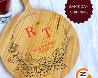 Large Pizza Paddle,18.5 inch, Personalized Pizza Peel, Engraved Pizza Paddle, Pine wood, Cheese Board, Valentines Day Gift Mommy, Mom Gift