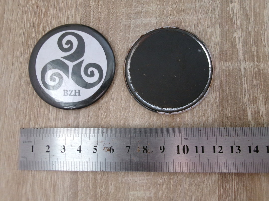 Old Brittany Triskel Triskele Badge With a Little Etsy