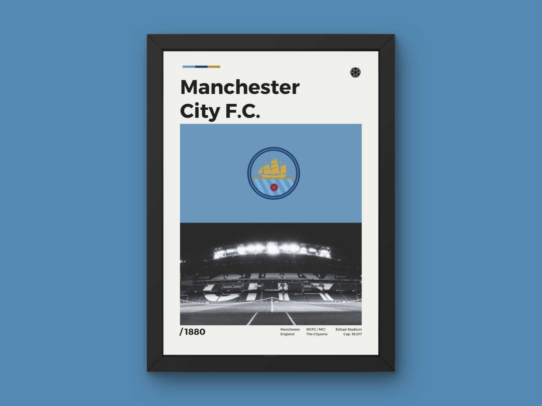 Targa Metallica Manchester City FC - Stadium Deluxe, 65x12 Cm, Con Ganci Per Appendere - Foto 4
