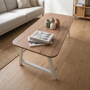 Table basse Scandi rectangulaire : plateau en bois, pieds en A blancs, design minimaliste