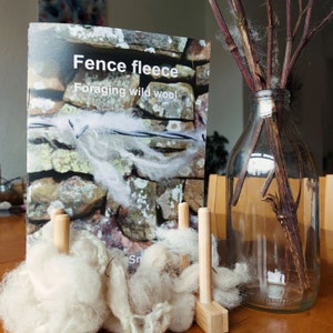 Häfte om födosökande vildull: Guide till ullplockning på landsbygden