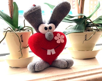 Crochet Pattern Rabbit in Eng. Heart-shaped Bunny Valentine's Day Gift.  Cute Bunny gift for lovers. Amigurumi Rabbit PDF.