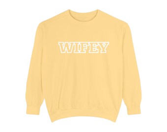 Unisex Garment-Dyed Sweatshirt