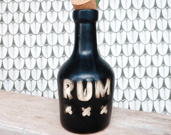 Black Ceramic Tiki Rum Decanter – Handmade Island Bar Collectible for Home Tiki Bars