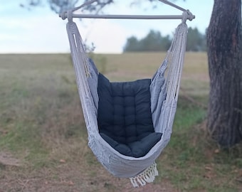 Hängesessel mit Beinstütze und großem Kissen | Hängende Schaukel | Brasilianischer Stuhl | Grauer Hängesessel mit schwarzem Kissen
