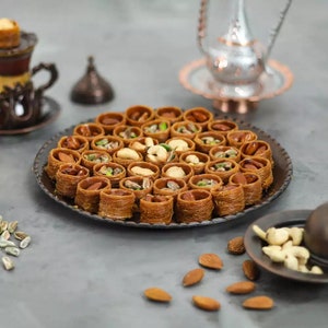 Assorted Turkish Ottoman Palace Dessert, Baklava Gift Box, Daily and Freshly, Traditional Turkish Desserts, Pistaciho Delight, Homemade