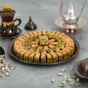 Kus Dili Turkish Ottoman Palace Dessert, Baklava Gift Box, Daily and Freshly, Traditional Turkish Desserts, Pistachio Delight, Homemade Cand
