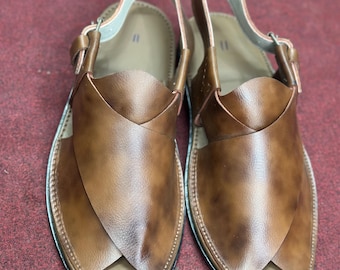 Handgefertigte Leder Peschawori Chappal, Karamell Tan Braun Ethnische Sandale