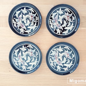 Handcrafted Mother of Pearl Lacquered Wood Tea Coaster Set of 4
