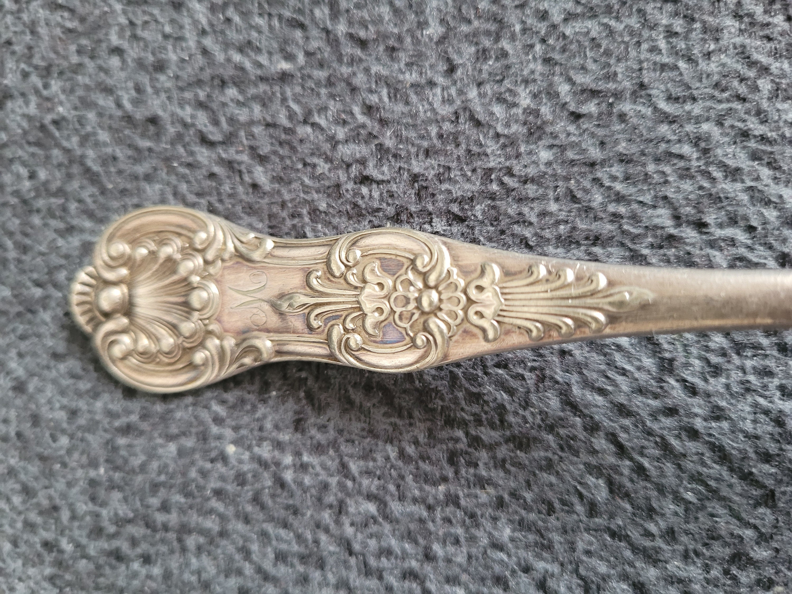 Lot 6 Cuillères Anciennes + Pince à Sucre – Argent Massif Filigrane
