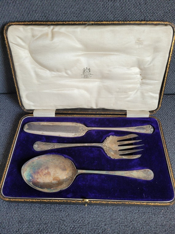 English Antique Silver-plated Serving Set of the Early 20th