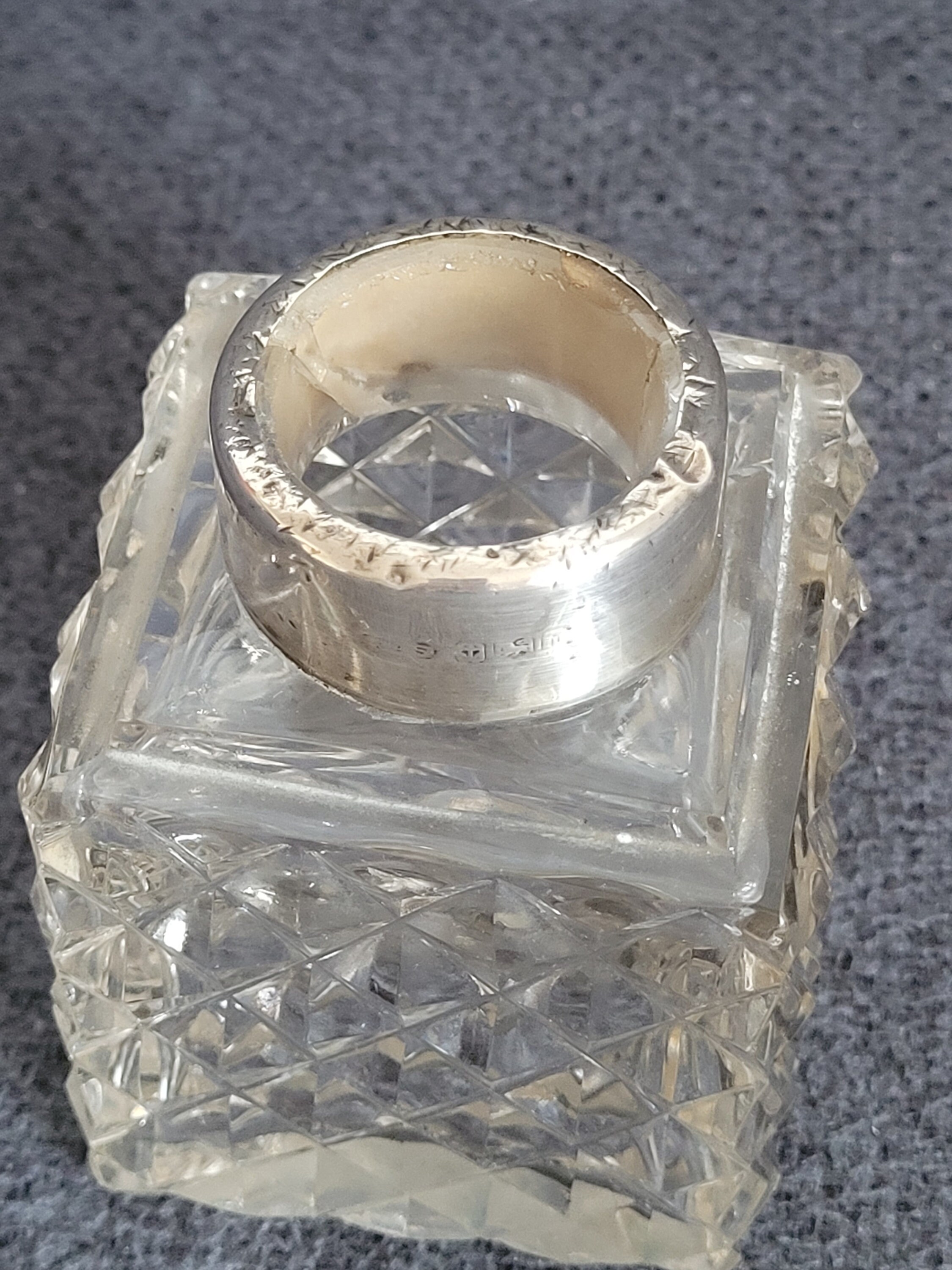 銀の蓋が付いたアンティークの瓶と銀の縁が付いた香水瓶。 - Etsy 日本