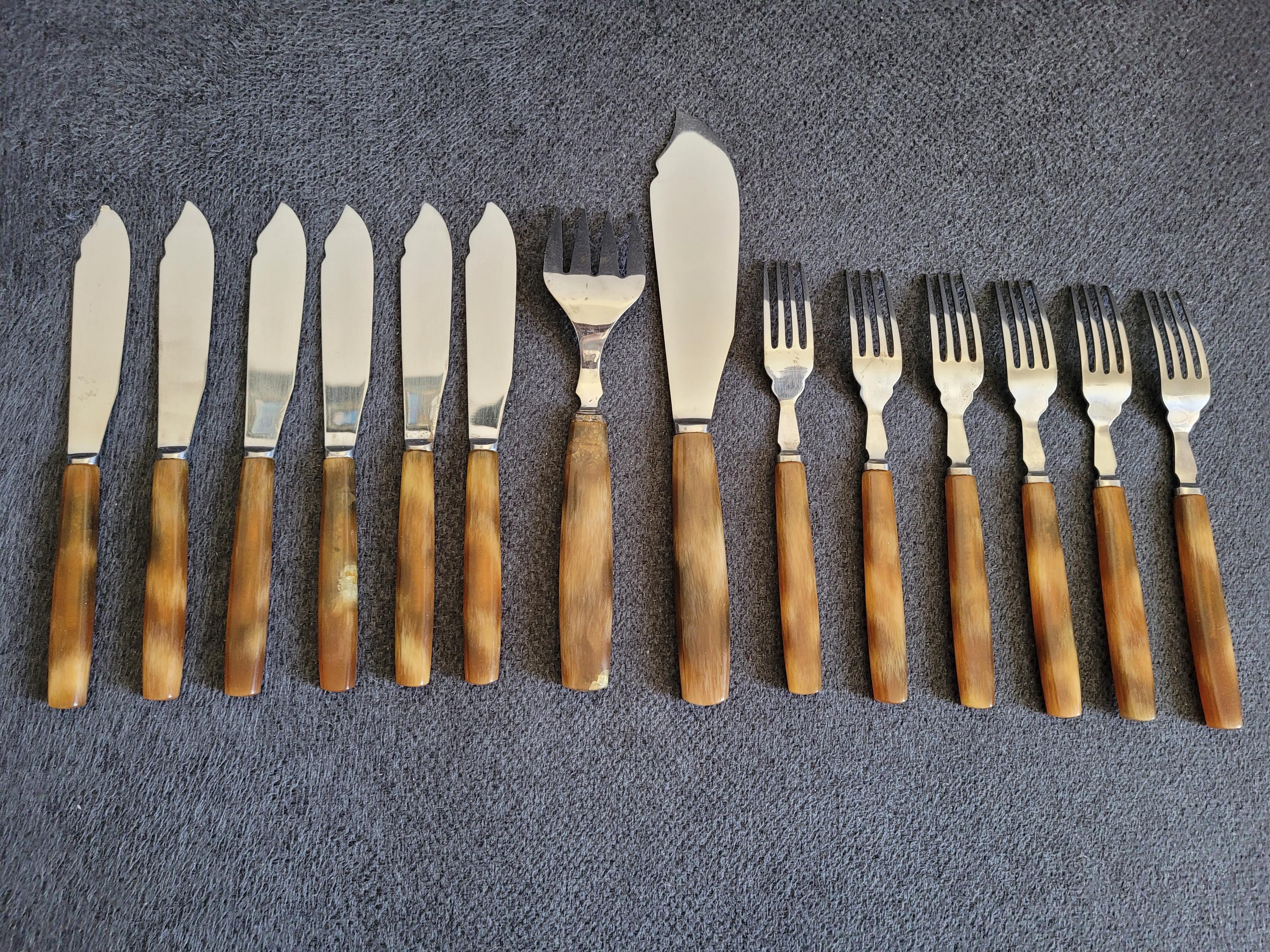 コーク＆サン（イギリス、シェフィールド）のヴィンテージ魚カトラリー