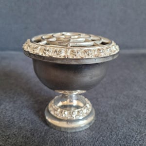 Vintage silver-plated Rose bowl/flower vase