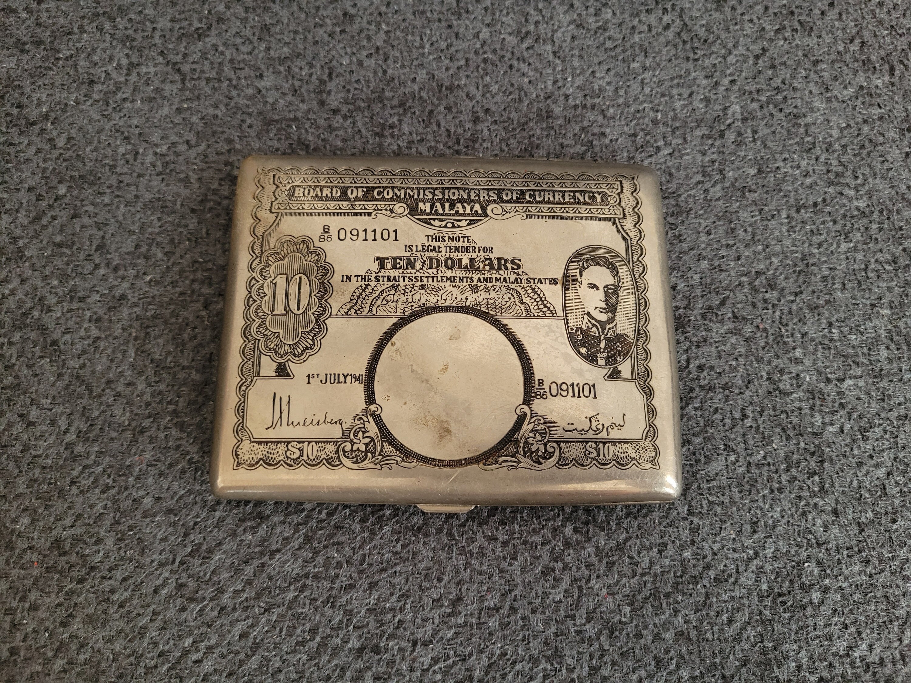 Vintage Cigarette Case 10 Dollars With an Engraving of King George