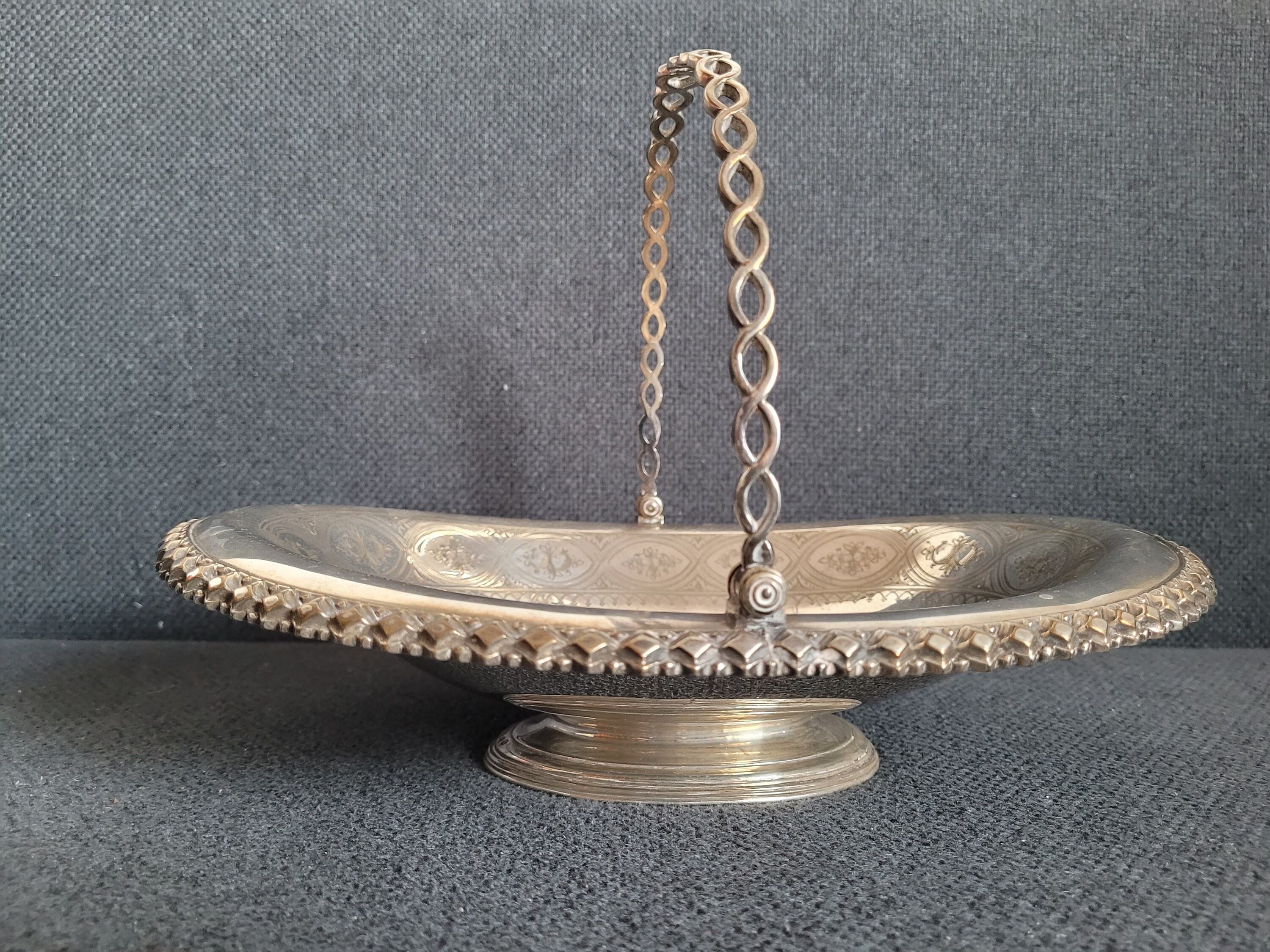 Corbeille à Fruits Ancienne Médaillon - Fabrication Française, Métal Chromé, Vintage