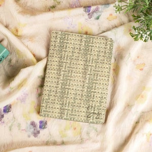 Custodia Kindle in pelle a quadri bianchi e verdi retrò, custodia Kindle personalizzata, custodia per tutti i nuovi Kindle da 6" 2022, custodia per Kindle Paperwhite 10ª e 11ª generazione