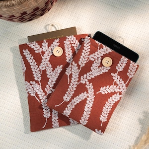 Embroidered Barley Fabric Kindle Sleeve, Ereader Sleeve, Kindle Basic Sleeve, iPad Sleeve, Book Accessories, Book Lover Gift, Kindle Pouch