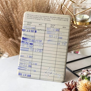 Schede di scadenza per la biblioteca Custodia per Kindle 11a generazione 2024 con funzione di accensione/spegnimento automatico Custodia per Kindle Colorsoft Paperwhite 2024 Custodia per Kobo Clara Idea regalo per la mamma