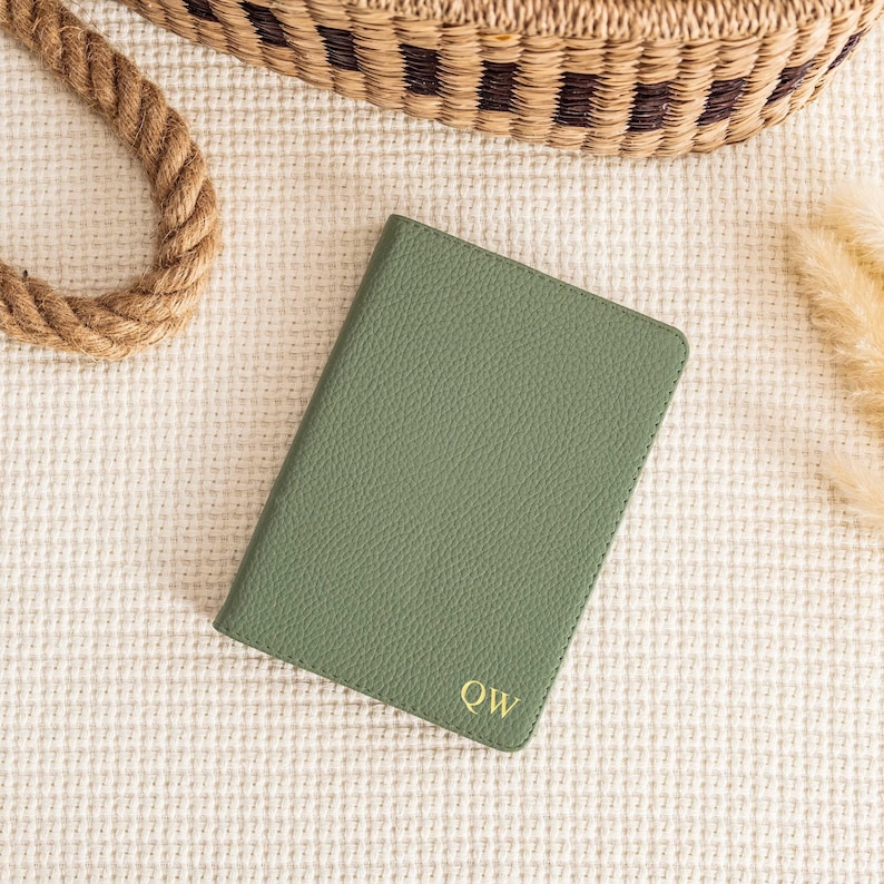 Retro Green PU Leather Kindle Case, Personalization Kindle Case, All new kindle 7" 2024 Case, Kindle Paperwhite Case 11 Gen, 12 Gen