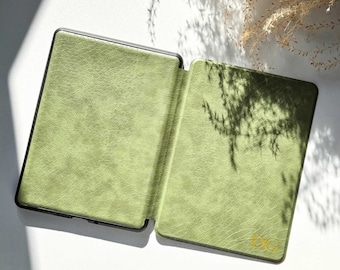 Dark Green Textured Leather Kindle 11th Generation 2024 Case Kindle Cover Paperwhite 2024 cover Paperwhite 7 12th Generation Cover Gift