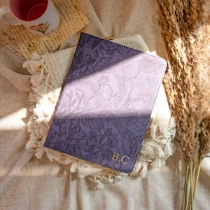 Custodia per iPad con fiore viola scuro retrò Custodia personalizzata per iPad iPad Air 5 4 Custodia per iPad Pro 2022 10.9' Custodia per iPad Mini 7 6 Custodia per iPad 2021/20/19 Idea regalo