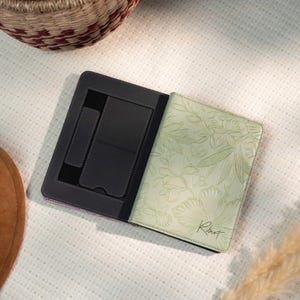 Retro Embossed Flower Leather Kindle Case with Strap and Stand for Paperwhite 12th Gen 7&#39;&#39;, Personalized Kindle Case, Back to School Gift