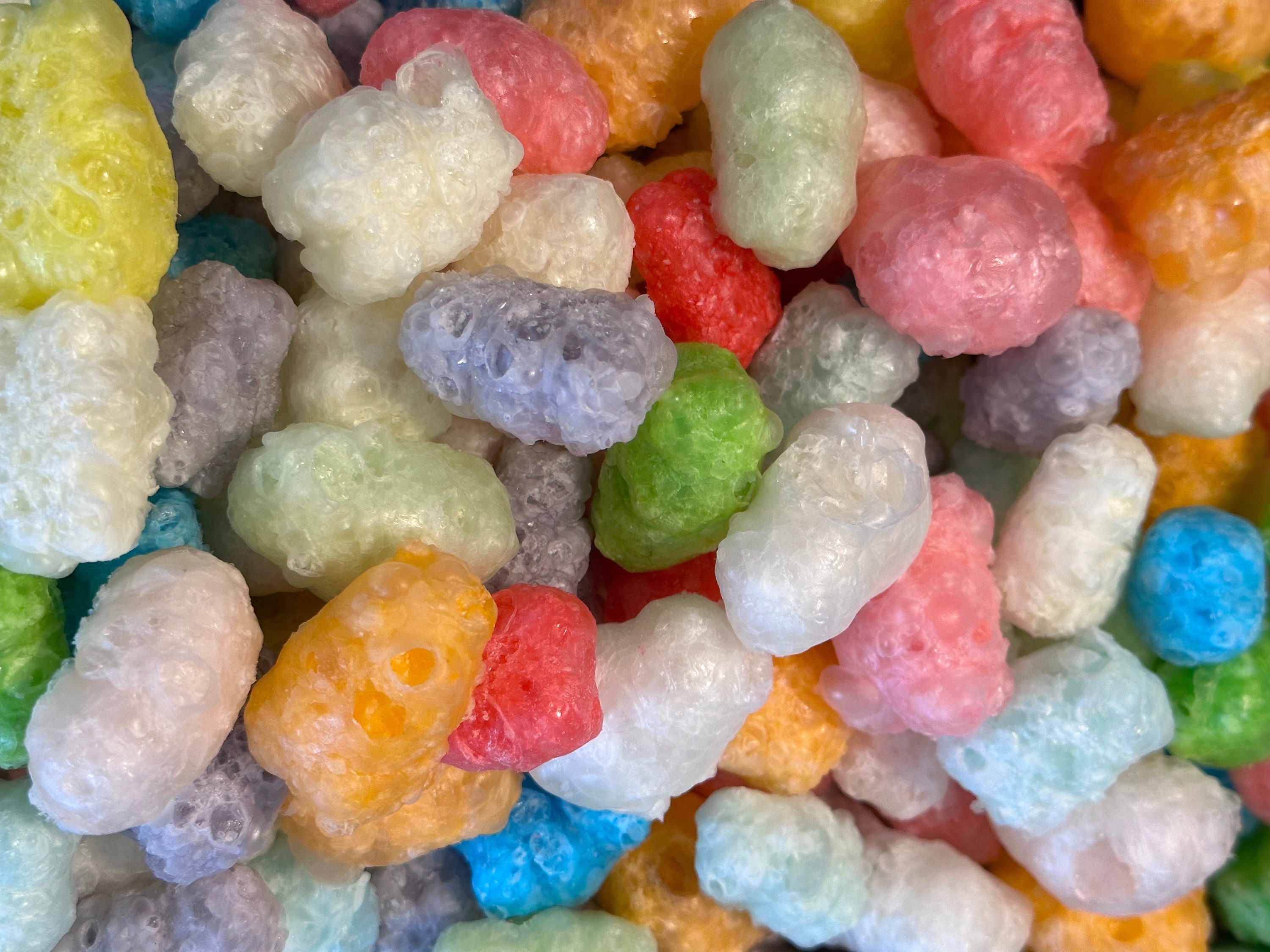 Crunch Bears Premium Freezedried Gummy Bears Crunchy, Flavorful Snack Ideal for Kids & Adults