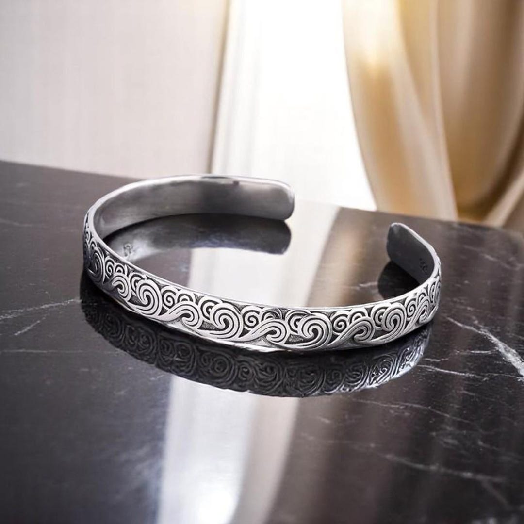 【超美品】CTHY HERITAGE/WAVE LAYERED BANGLE 超美品】CTHY HERITAGE/WAVE LAYERED BANGLE 【公式通販】