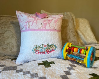 Embroidered Reading Pillow - Ballerinas