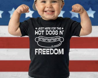 Funny Toddler 4th Of July T-Shirt, Hot Dogs and Freedom: 100% Cotton 2T-5T