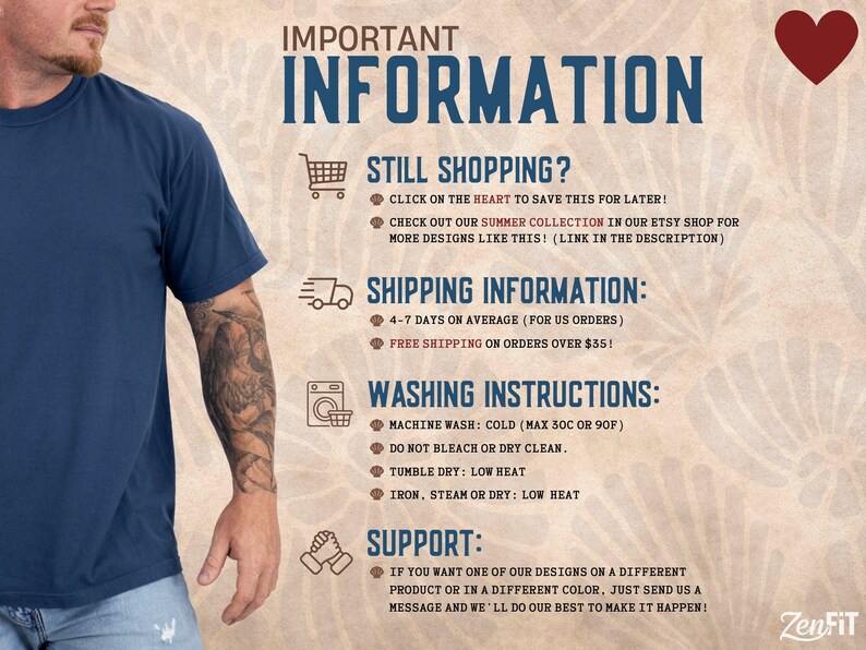 Op de afbeelding: Marineblauw T-shirt met de tekst "IMPORTANT INFORMATION". De afbeelding bevat wasvoorschriften, ondersteuningsinformatie en een hartpictogram. Het shirt wordt gedragen door een persoon met een tatoeage op zijn arm.