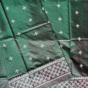 Hand Embroidered Gujrati Stitch Saree with Blouse piece | Blended Bangalore Silk Saree | Gujarati / Kutch /Sindhi embroidery