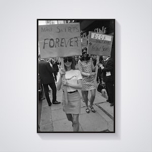 Arte murale femminista, Arte dell&#39;attivismo, Arte murale di protesta delle donne, Poster femminista, Bianco e nero, Donne emancipate, Il femminismo incoraggia, Arte di tendenza