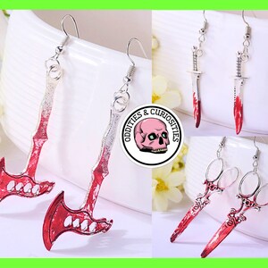 1Pair Fashion Blood-Stained Scissors, Hammers, Wrenches, Saws, Skull Alloy Earrings, Halloween Gifts for Family and Scary Halloween Jewelry, Jewels