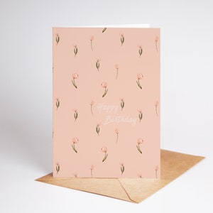 Cartão de felicitações para impressão de feliz aniversário de tulipa rosa, cartão de aniversário de primavera com flores femininas doces, cartão dobrado 5x7, download instantâneo, impressão em casa