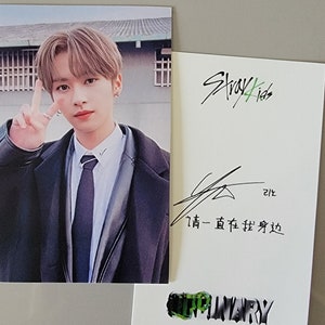 Stray Kids Oddinary YZY mit Fans Video Call Fan Zeichen R2 Fotokarten