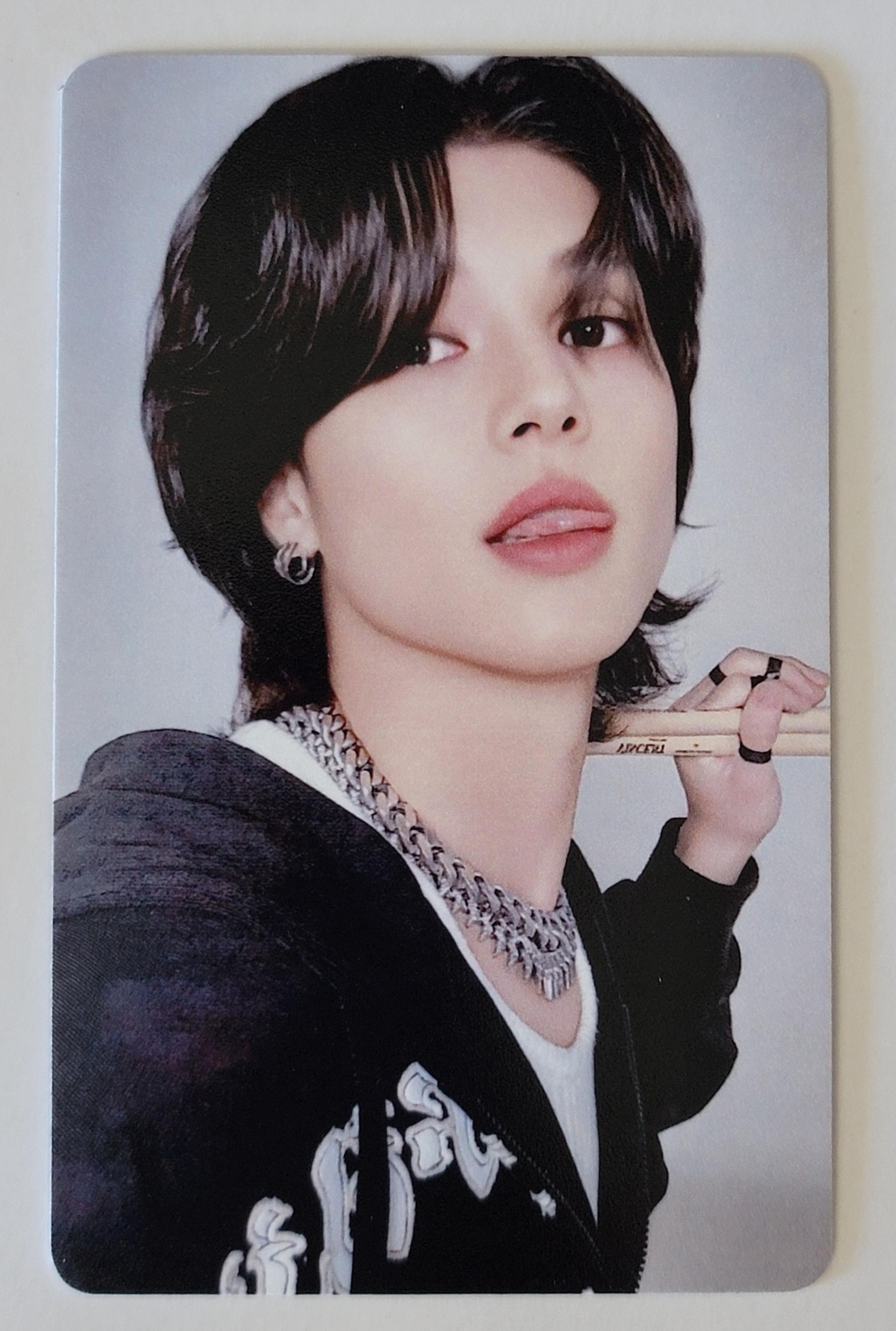 Carte photo officielle MINGI ATEEZ 2025 SEASON'S GREETINGS Kpop