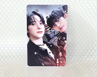 Ateez : Yunho/Jongho The World EP 2 Outlaw Minirecord  LD  Photocards