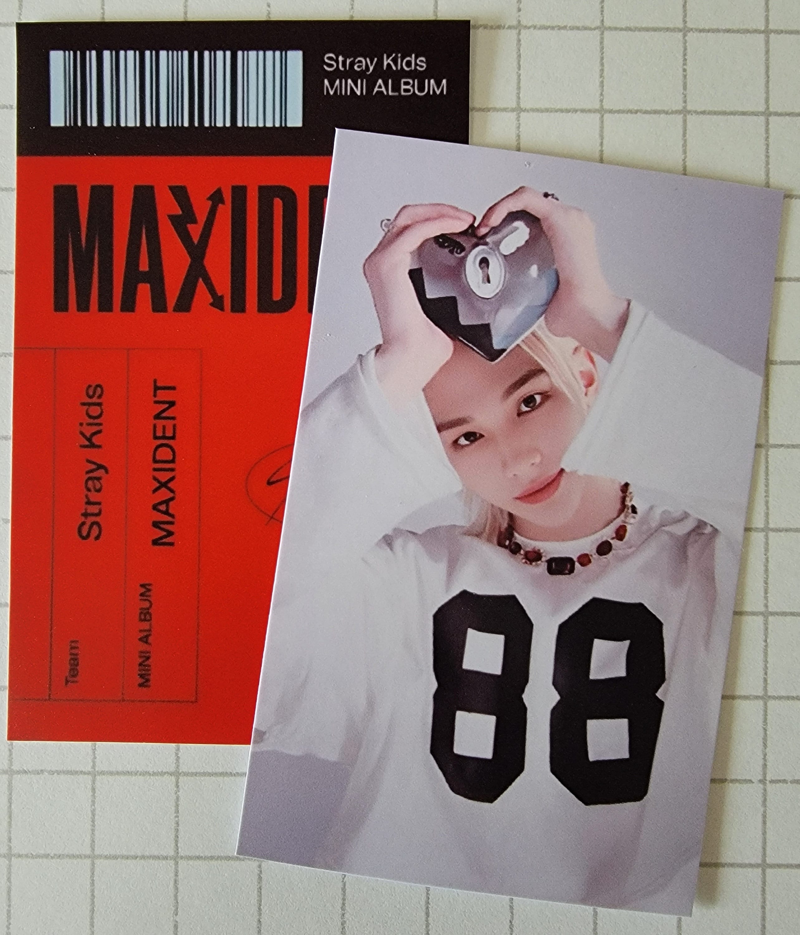 Stray Kids MaxidentケースPOBフォトカード - Etsy 日本