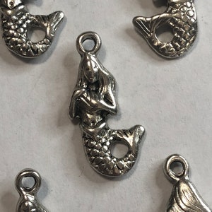 5 ou 10 amuletos de sereia de prata - amuletos de sereia 3D - amuletos de sereia de prata antigos - amuletos de sereia de prata 3D - amuletos de praia náutica
