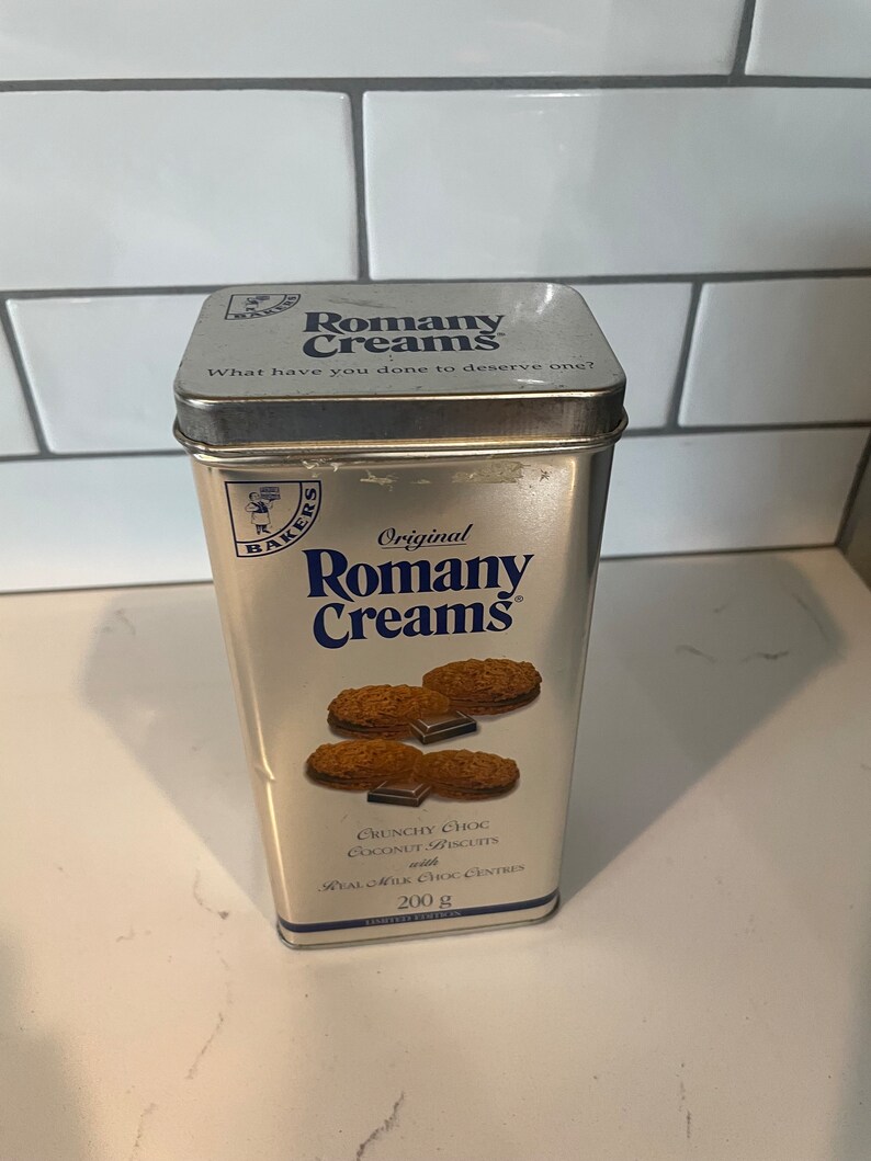 South African Baker's Original Romany Creams Tin 200grams, Kitchen Decor image 1