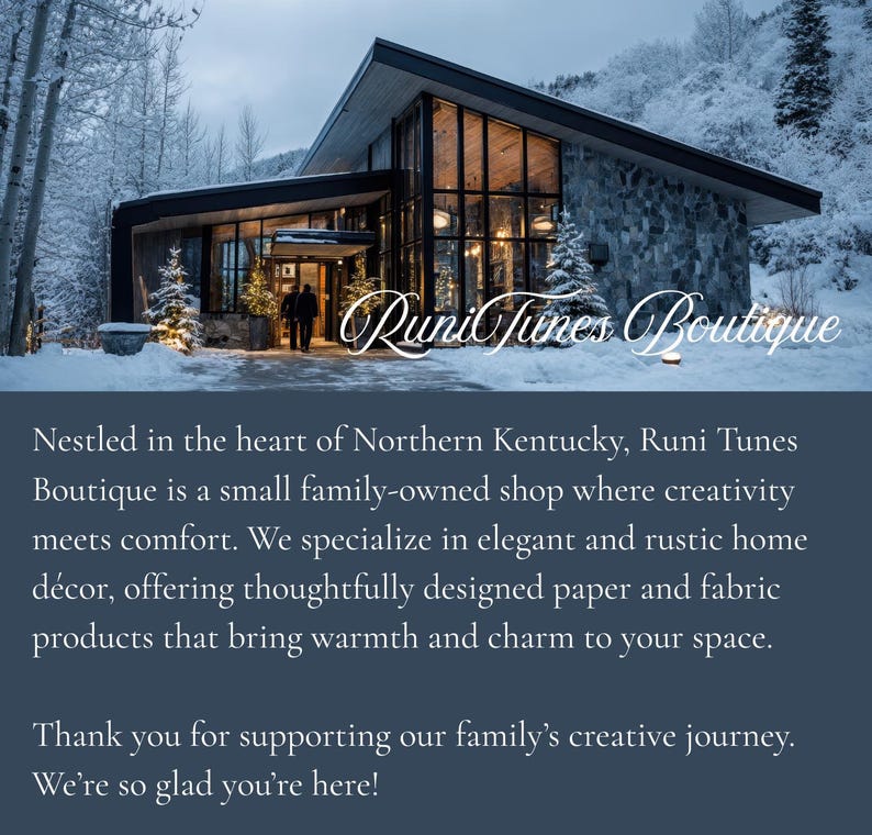Puede incluir: Vista exterior de Runi Tunes Boutique, una tienda familiar en el norte de Kentucky. El edificio tiene un dise&ntilde;o moderno con fachada de piedra y grandes ventanales. El texto de la imagen indica que la tienda se especializa en decoraci&oacute;n del hogar elegante y r&uacute;stica.