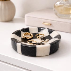 Plateau de rangement en marbre fait main, organiseur de bijoux à carreaux, porte-bagues, marbre beige Rossa Levanto ou noir et blanc