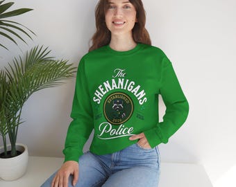 St. Patrick's Day Waschbär Polizei Shirt - Irish Shenanigans Crewneck Sweater