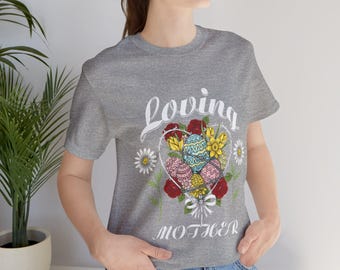 Liebende Mutter Herz Blumenstrauß T-Shirt | Muttertag Mama Tee, Mama Ostern