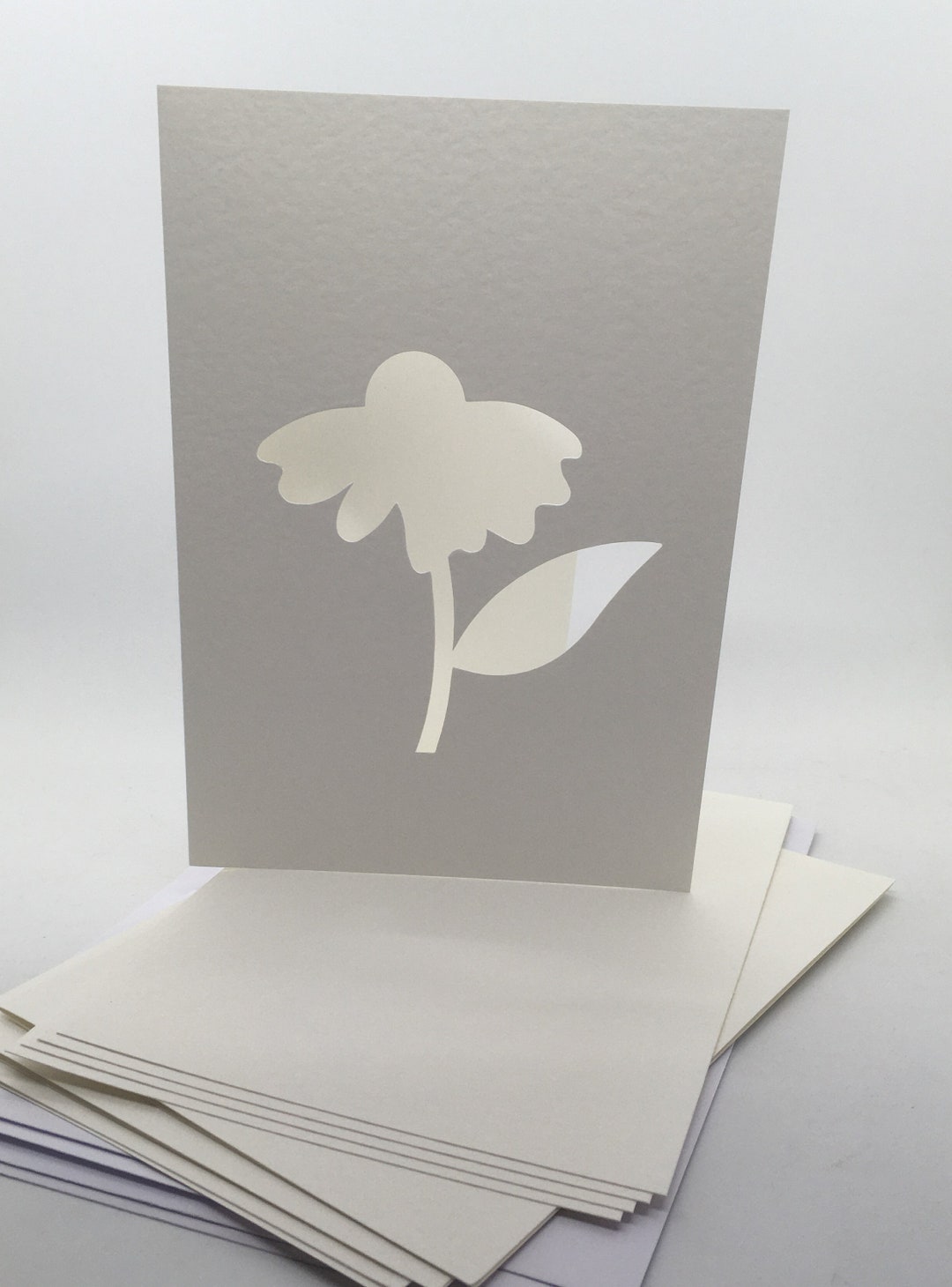 Iris Folding Craft Card Pack DAISY X 4 C5 Size Create Stunning Cards ...