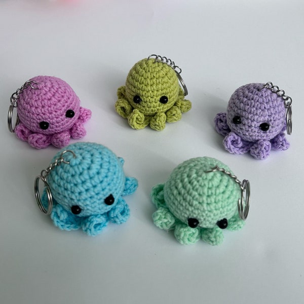 Knitted keychain octopus | crochet mini  poulpe keychain | amigurumi toy for a backpack or a bag | soft plush keychain octopus present