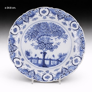 Plato de té azul de Delft holandés, con la inscripción "de Porceleyne Bijl", antigüedad holandesa del siglo XVIII.