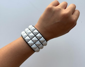 Y2k White Beaded/Studded Chunky Bracelet Rave Emo Grunge Punk Scene Edgy Festival Jewelry